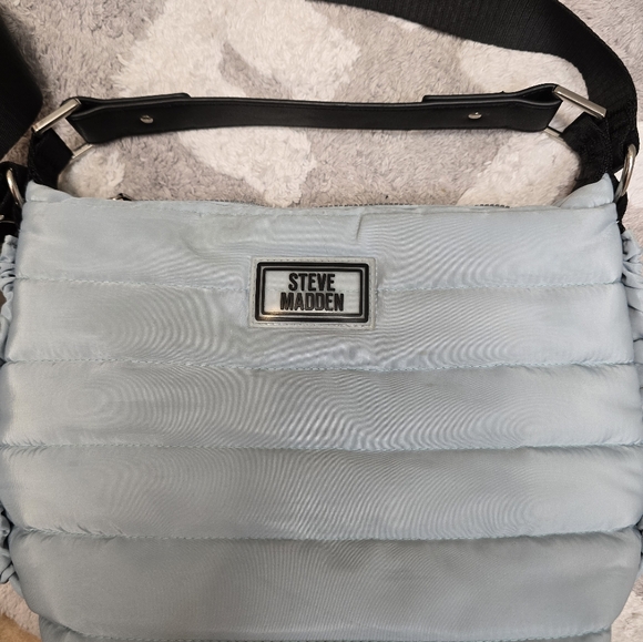 Steve Madden Puffer Bag - Picture 4 of 7